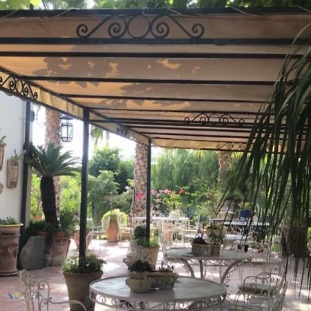 タオルミーナ La Capanna Di Giuseppe E Maria Bed & Breakfast エクステリア 写真