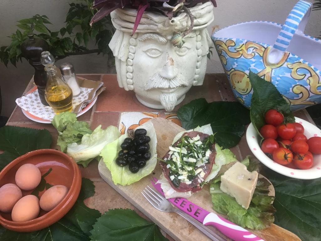 タオルミーナ La Capanna Di Giuseppe E Maria Bed & Breakfast エクステリア 写真