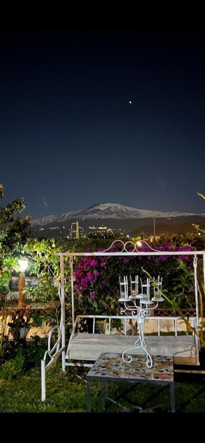 タオルミーナ La Capanna Di Giuseppe E Maria Bed & Breakfast エクステリア 写真