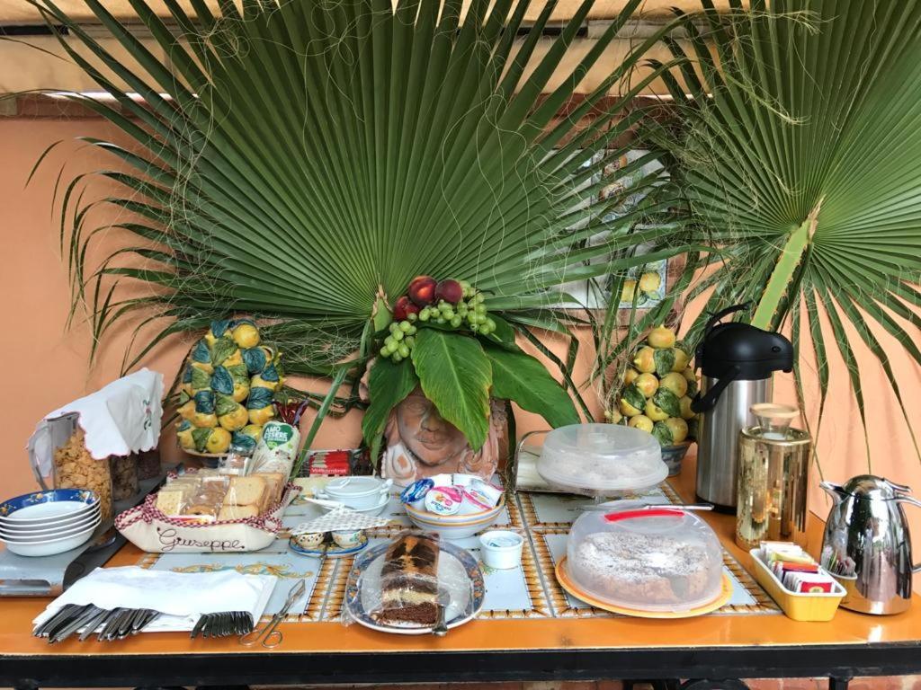 タオルミーナ La Capanna Di Giuseppe E Maria Bed & Breakfast エクステリア 写真