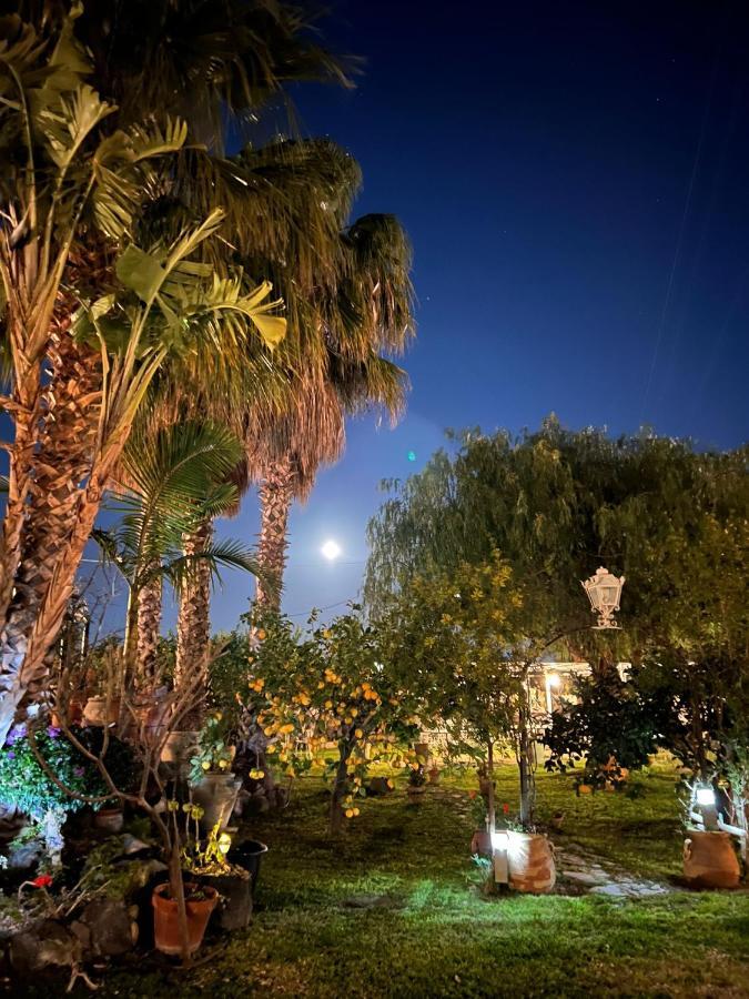 タオルミーナ La Capanna Di Giuseppe E Maria Bed & Breakfast エクステリア 写真