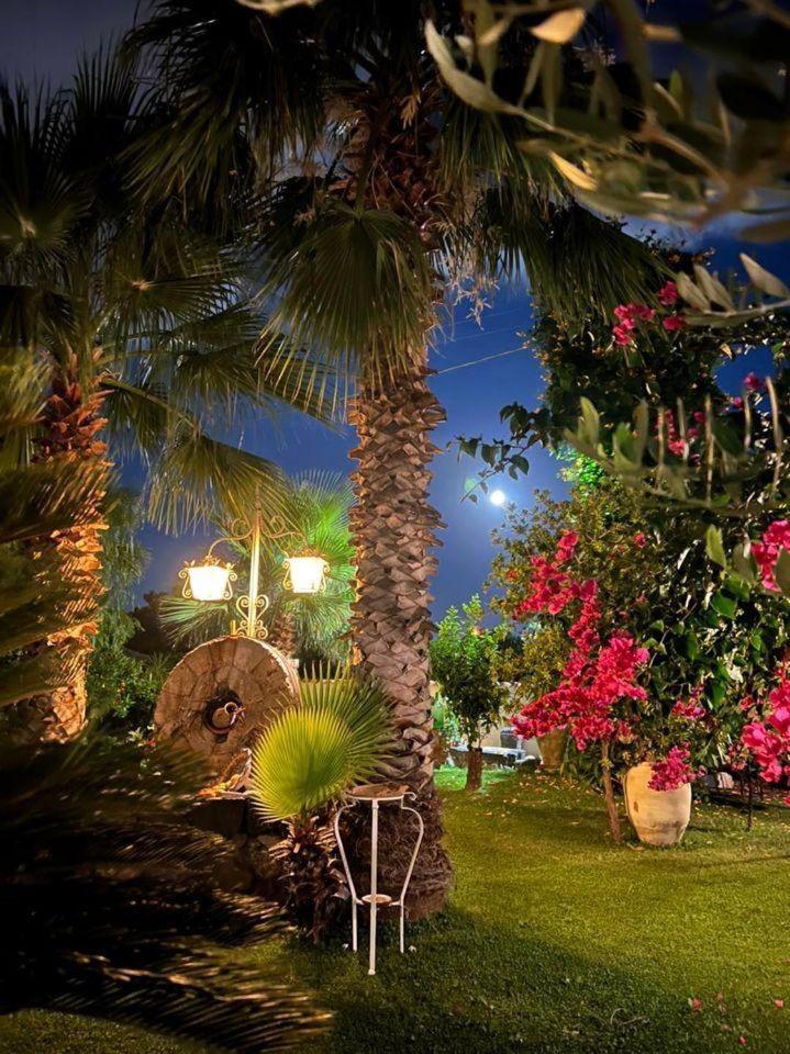 タオルミーナ La Capanna Di Giuseppe E Maria Bed & Breakfast エクステリア 写真